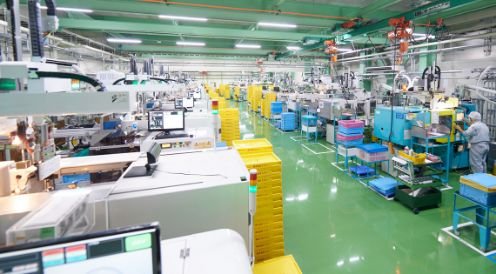 最新鋭の成形機の能力を最大限に引き出す射出成形技術